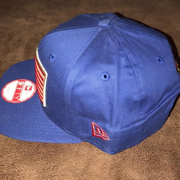 New Era Superman Snapback Hat - Picture 2 of 4